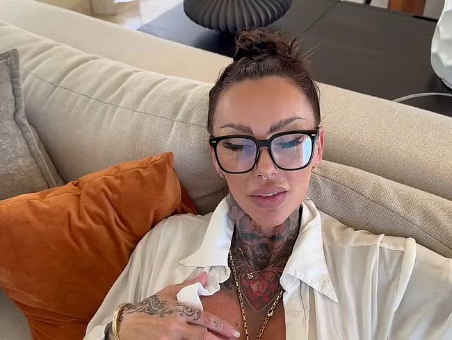 KADA-LOVE's Porno Video: Als Maklerin zeige ich vollen Einsatz !